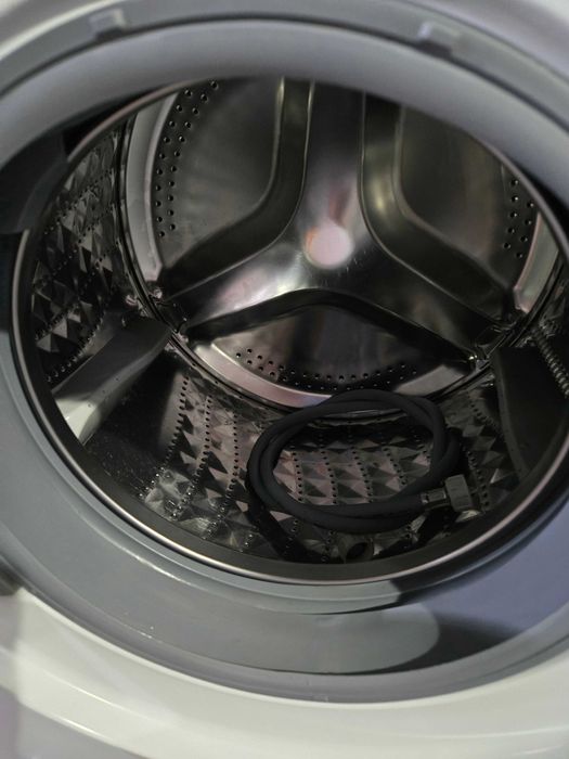 Pralka SAMSUNG  8 kg/1400 obr.Gwarancja.LCD.Super stan.Po przeglądzie