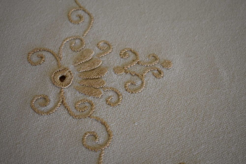 Obrus na okrągły stół