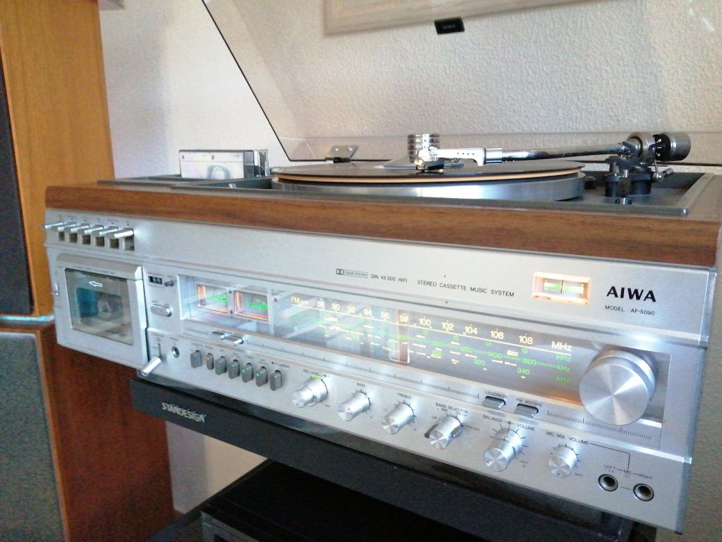 Aparelhagem Hi Fi Aiwa AF 5090  Sem colunas