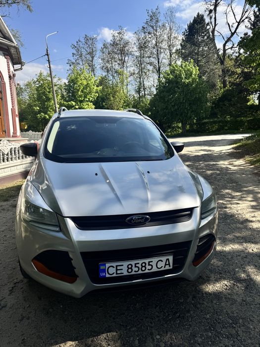 Продам автомобіль Ford Escape 2013 року