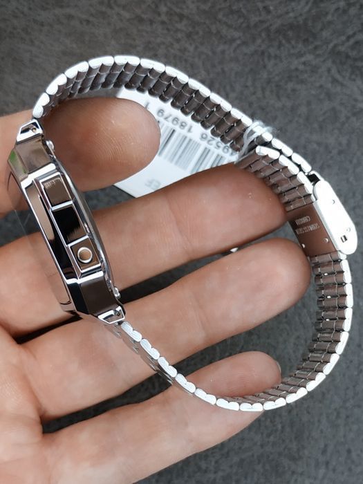 Годинник  Casio A168WEM-7EF Оригінал Гарантія Ретро Касио