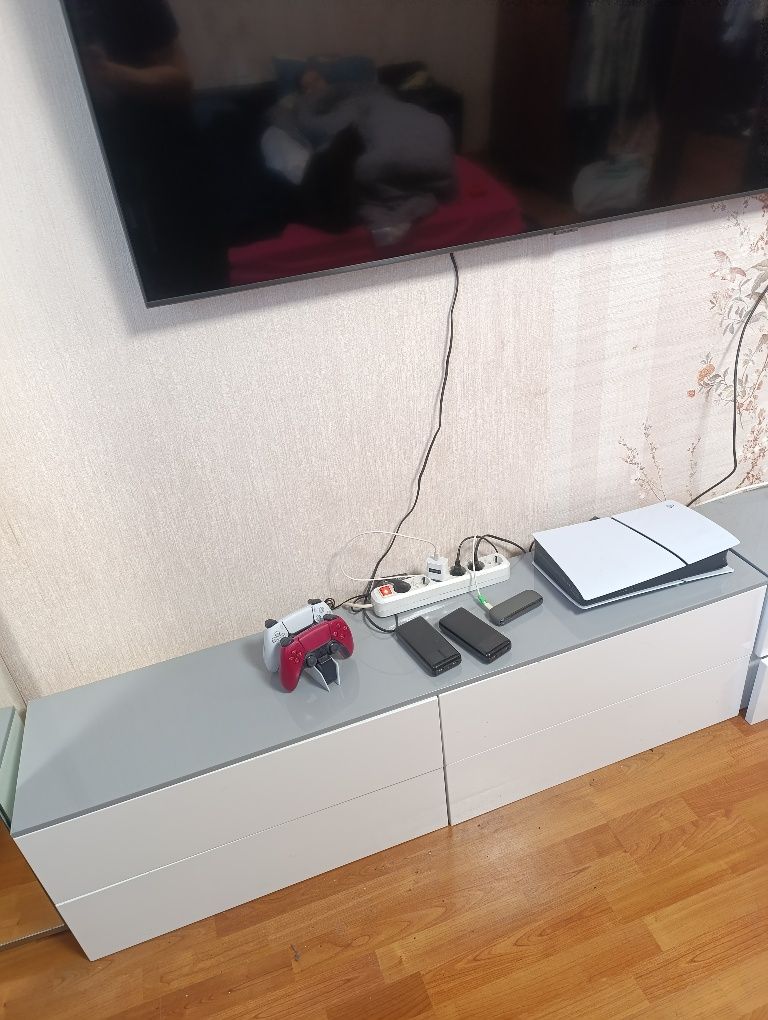 Тумба,комод під телевізор 2 шт