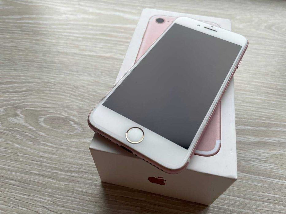 iPhone 7 Rose Gold 128Gb полный комплект neverlock золотой 128 айфон