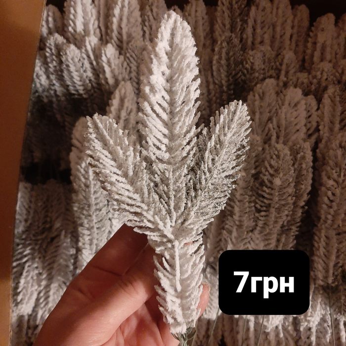 Гілка лита Засніжена гілка ялинки Новорічний олень Підсвічник