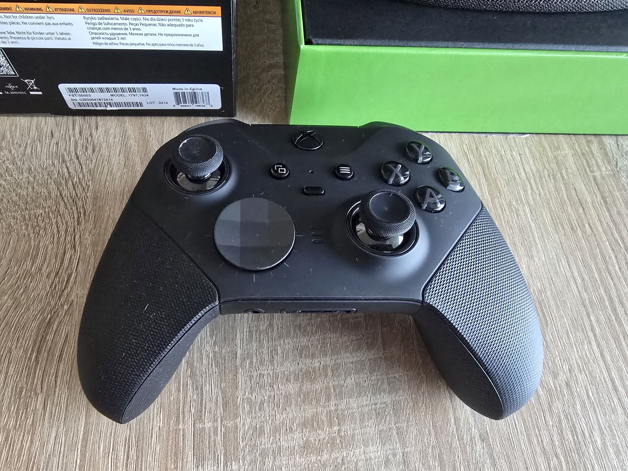 Kontroler Microsoft Xbox Elite Series 2 Czarny Jak nowy Gwarancja