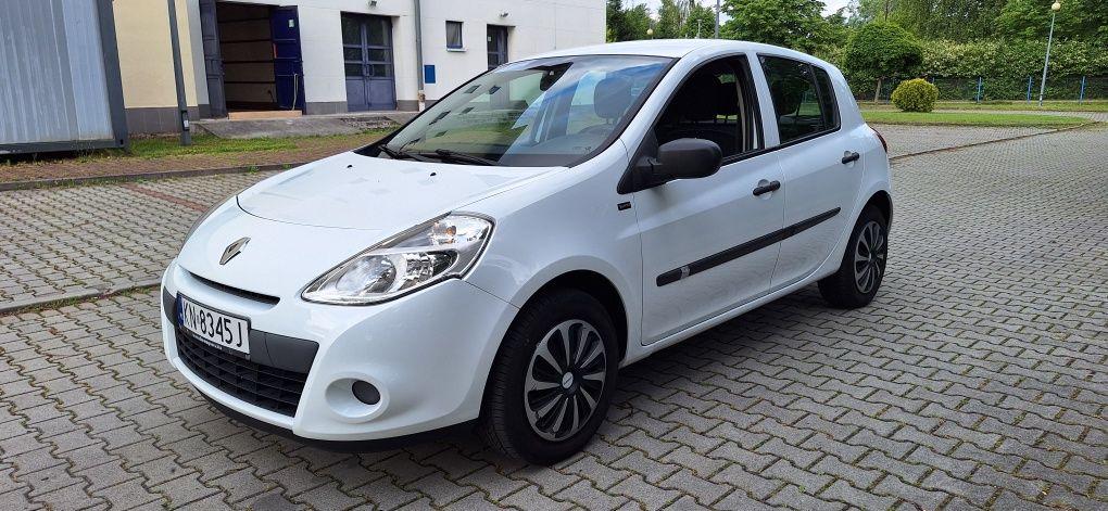 Renault Clio 1.2 benzyna klima 5 drzwi 12 rok