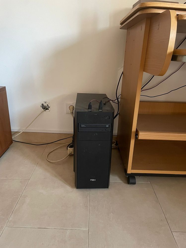 Vendo torre + rato + monitor + teclado