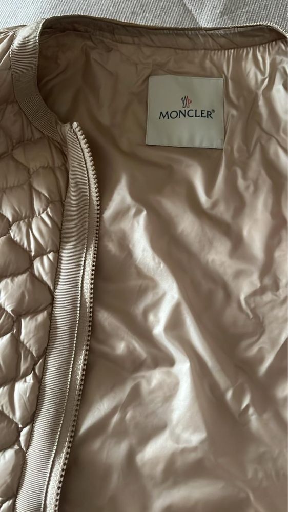 Куртка жіноча Moncler оригінал