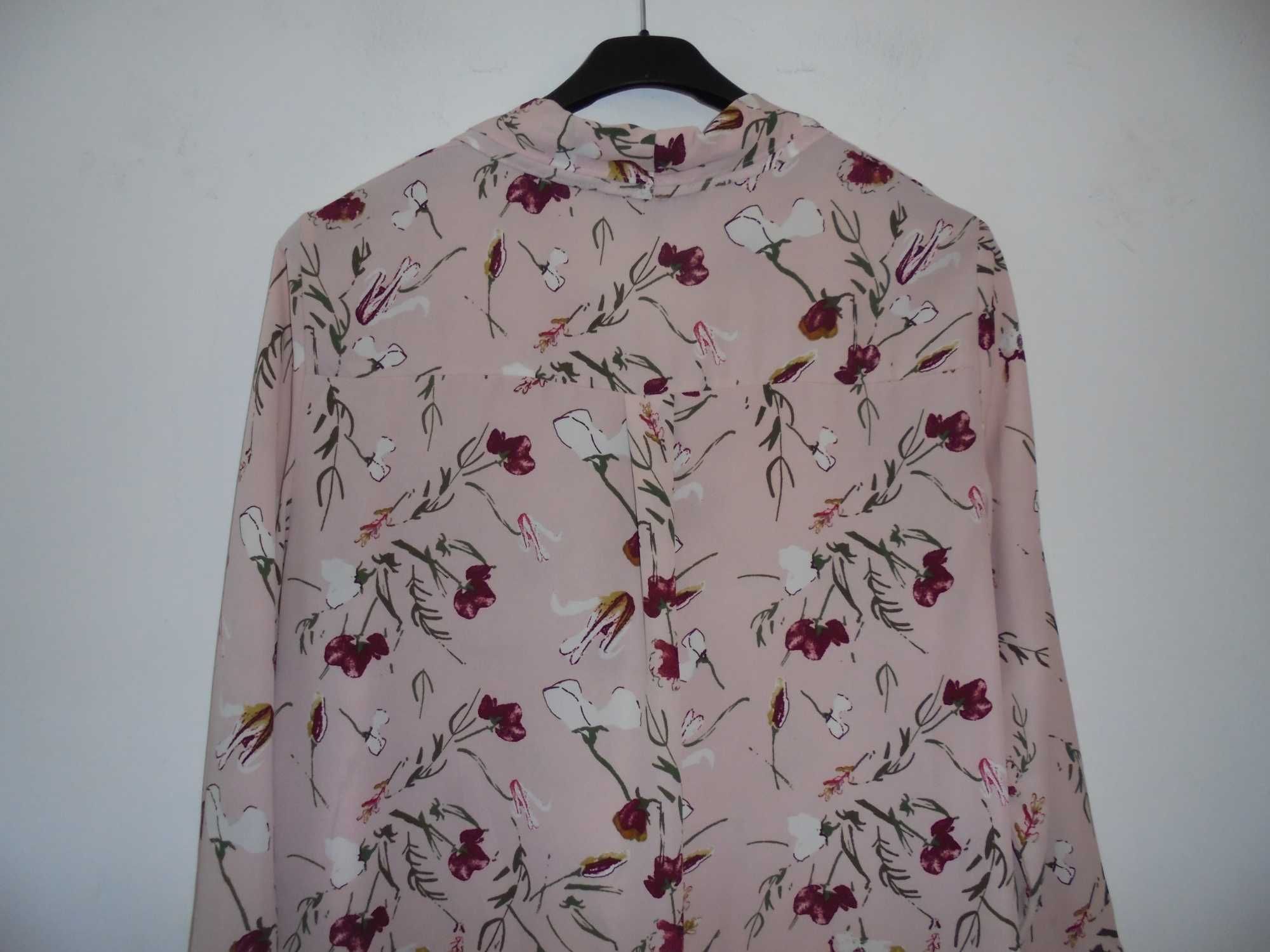 Blusa de senhora da marca CORTEFIEL