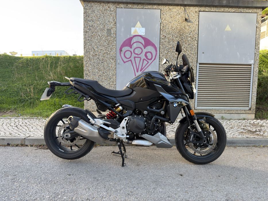 BMW F 900 R (como nova)