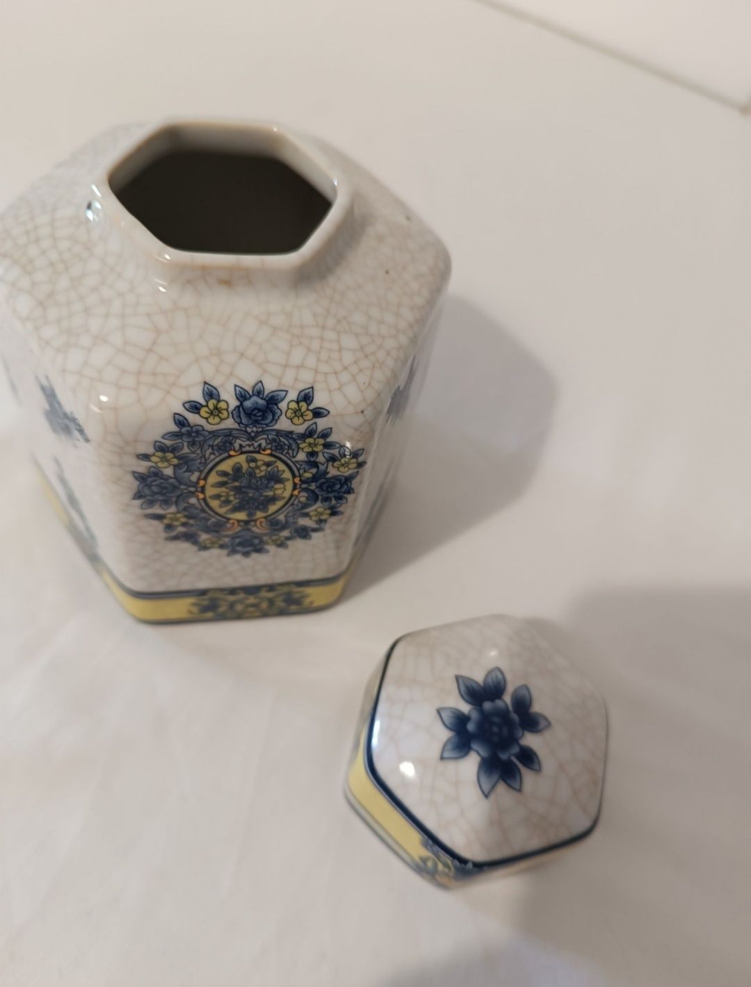 Pote Jarra Porcelana. Antiga. 14 cm