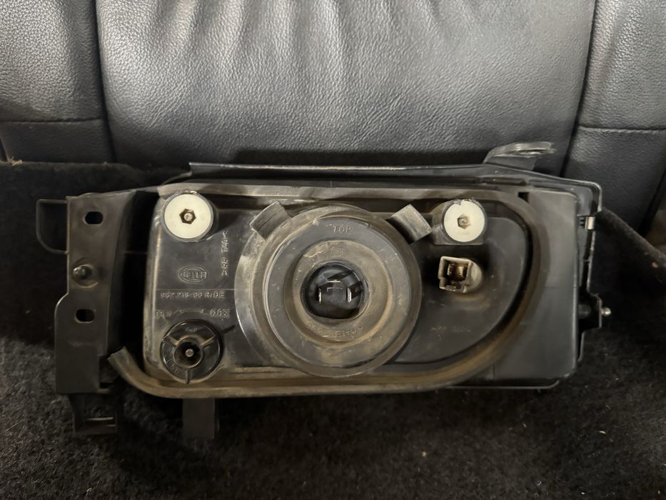 Farol frt esq Ford Maverick / Nissan Terrano II