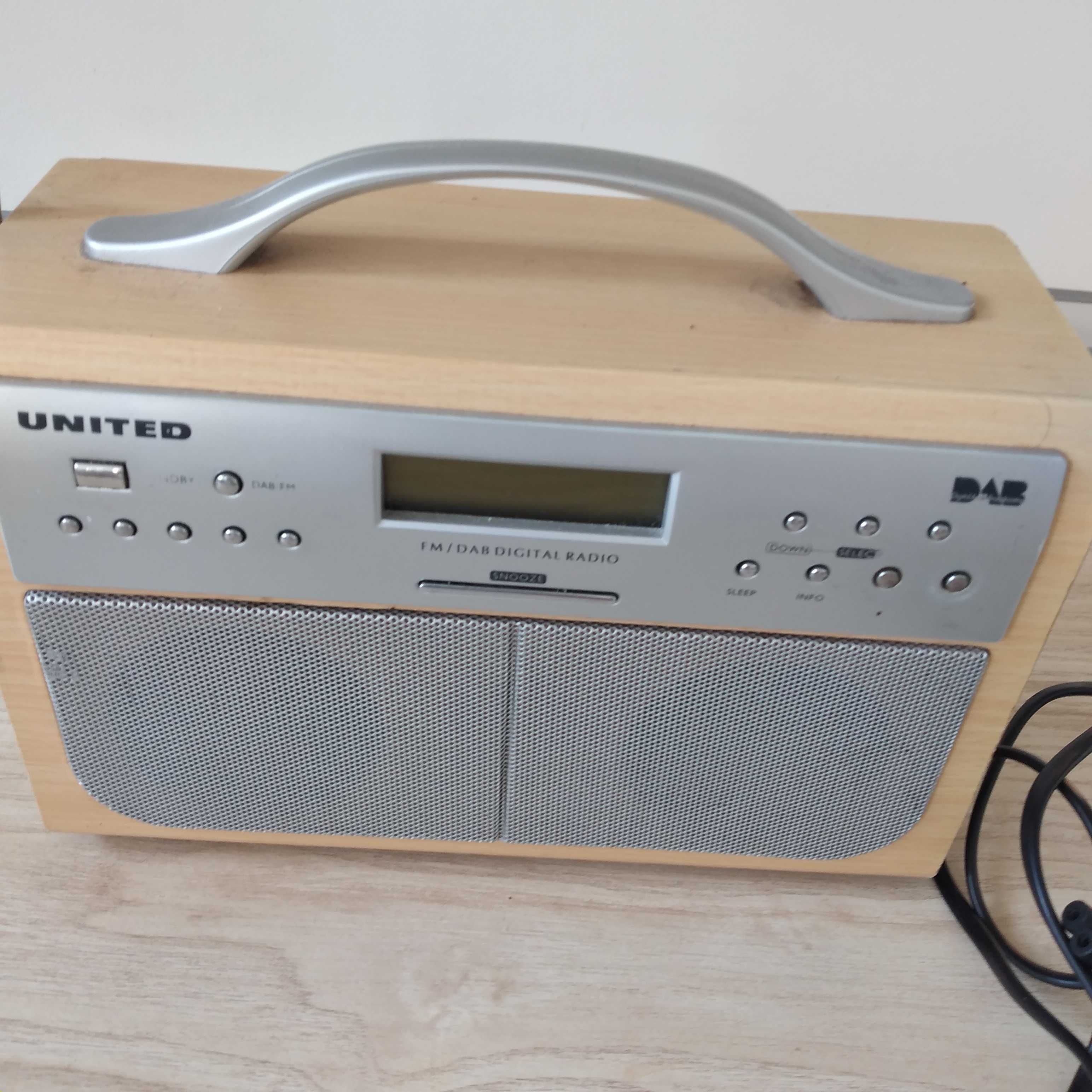 radiobudzik    ..