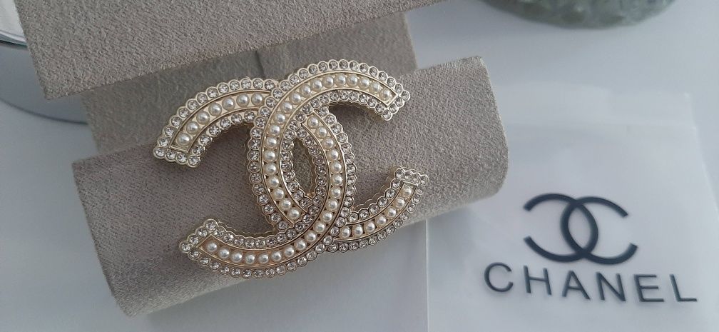 Złota broszka cc wybita pieczątka Cudo lv ysl