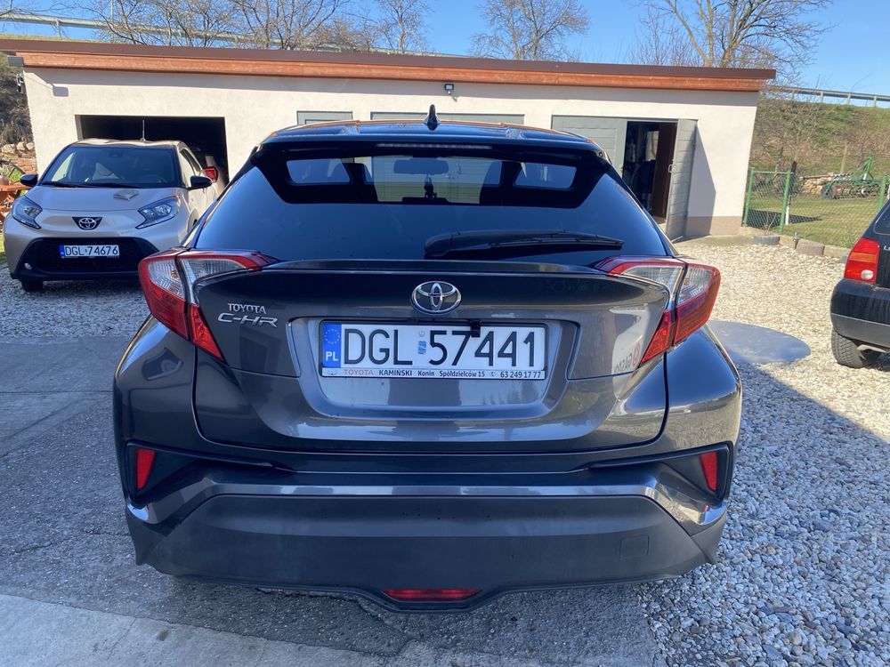 Sprzedam Toyota CHR dynamic