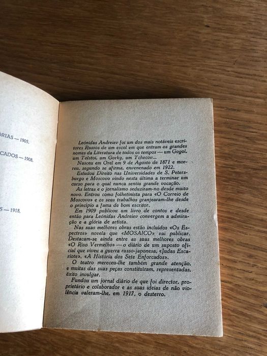 OS ESPECTROS     Leonidas Andreiv