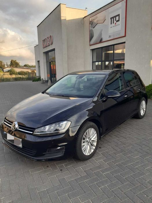 VW Golf VII 2.0 TDi 150 KM 2014 rok Wyposażenie Highline Dynaudio