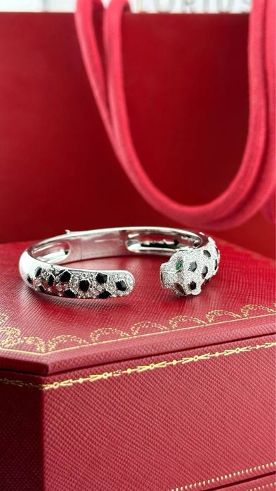 Золотой Браслет в стиле Cartier  Panthère с бриллиантами и изумрудами