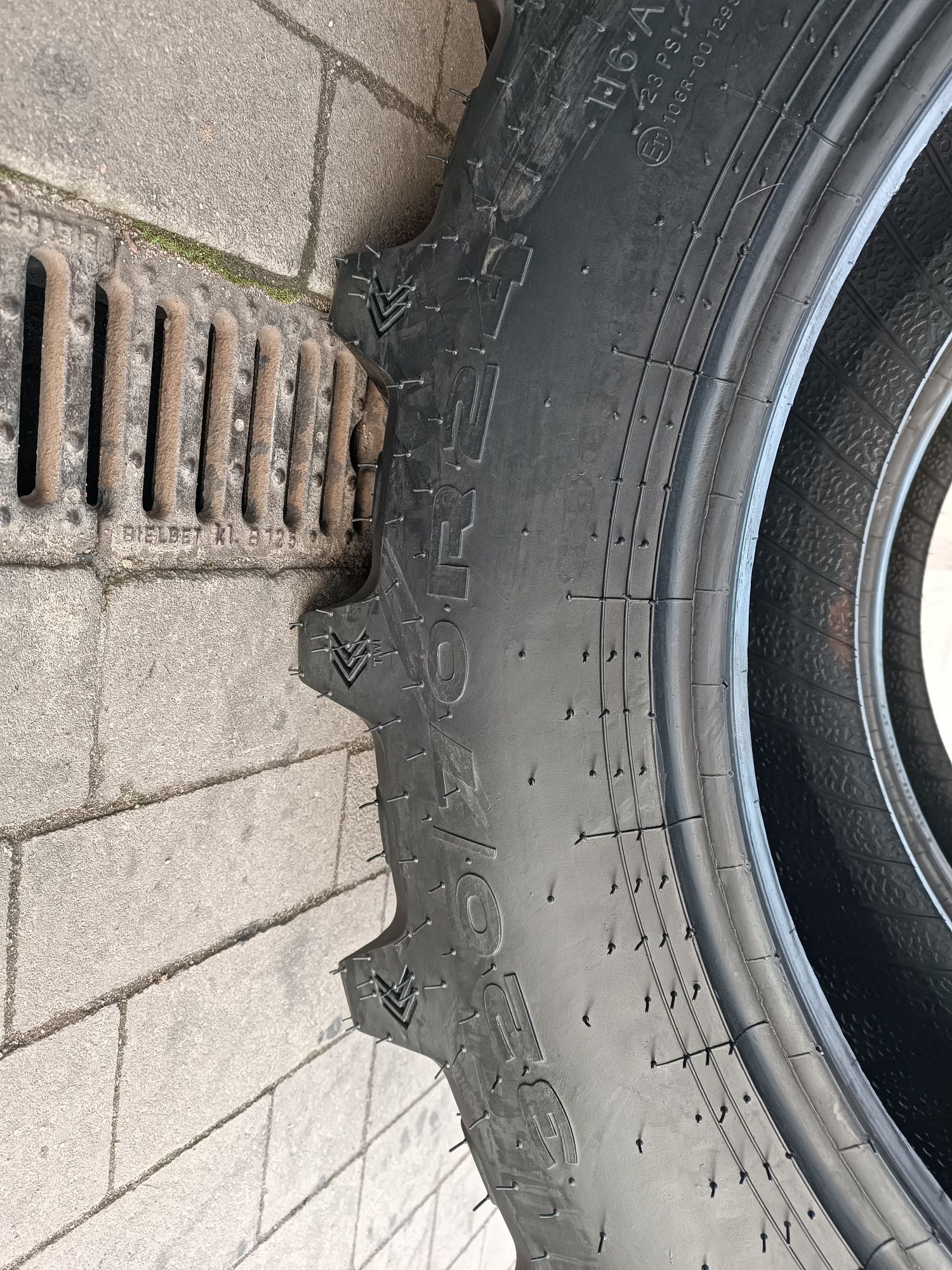 320/70R24 Galaxy Earth Pro Radial 700 NOWE  11.2R24