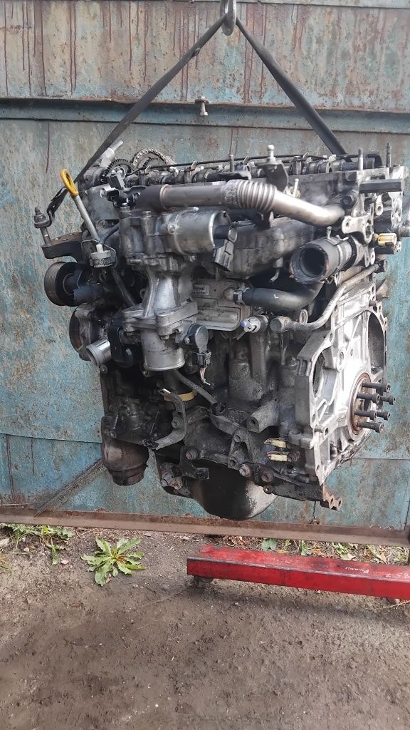 Двигун мотор Toyota 2AD 2.2 D-Cat Avensis Rav 4