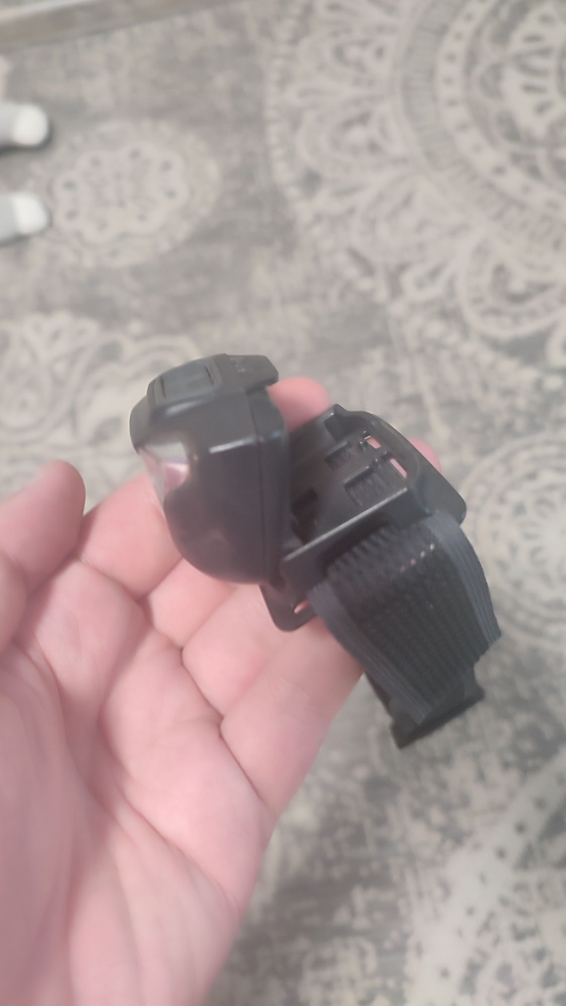 ліхтар налобний fenix hl18r