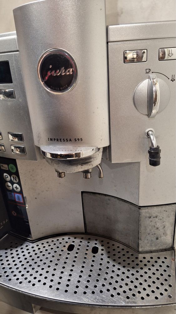 Кавоварка Jura Impressa S95