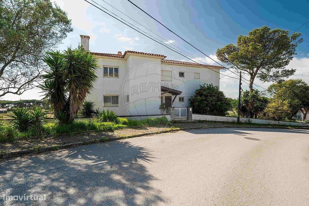 Moradia T9 para venda