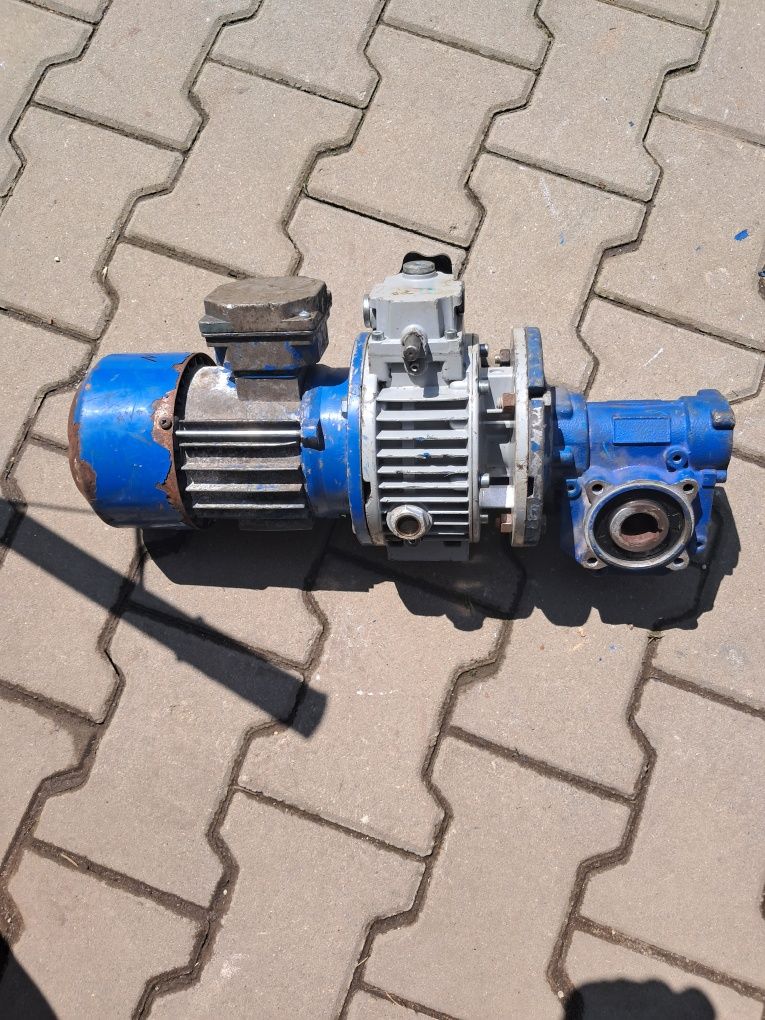 Okazja motoreduktor 0.55kw z regulacją obrotów od 11 do 60obr