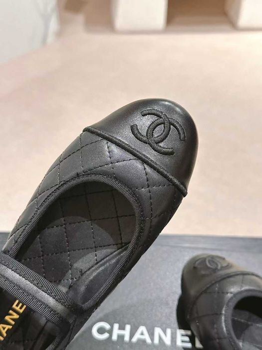 Buty, sandaly klapki, skora 210206