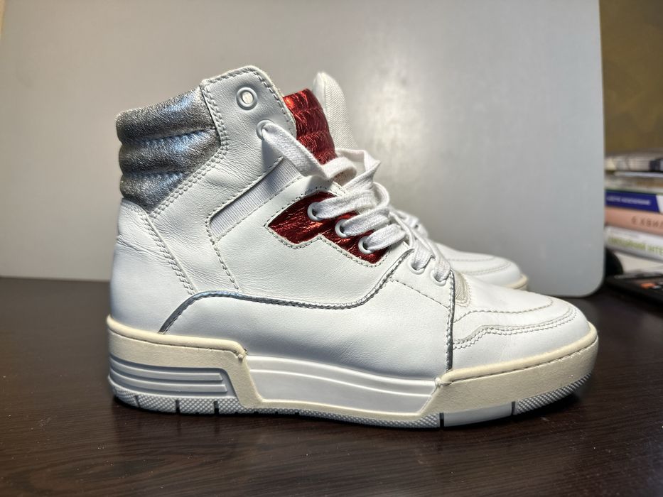 Кросівки високі шкіряні nila&nila 36 розмір 24 см італія