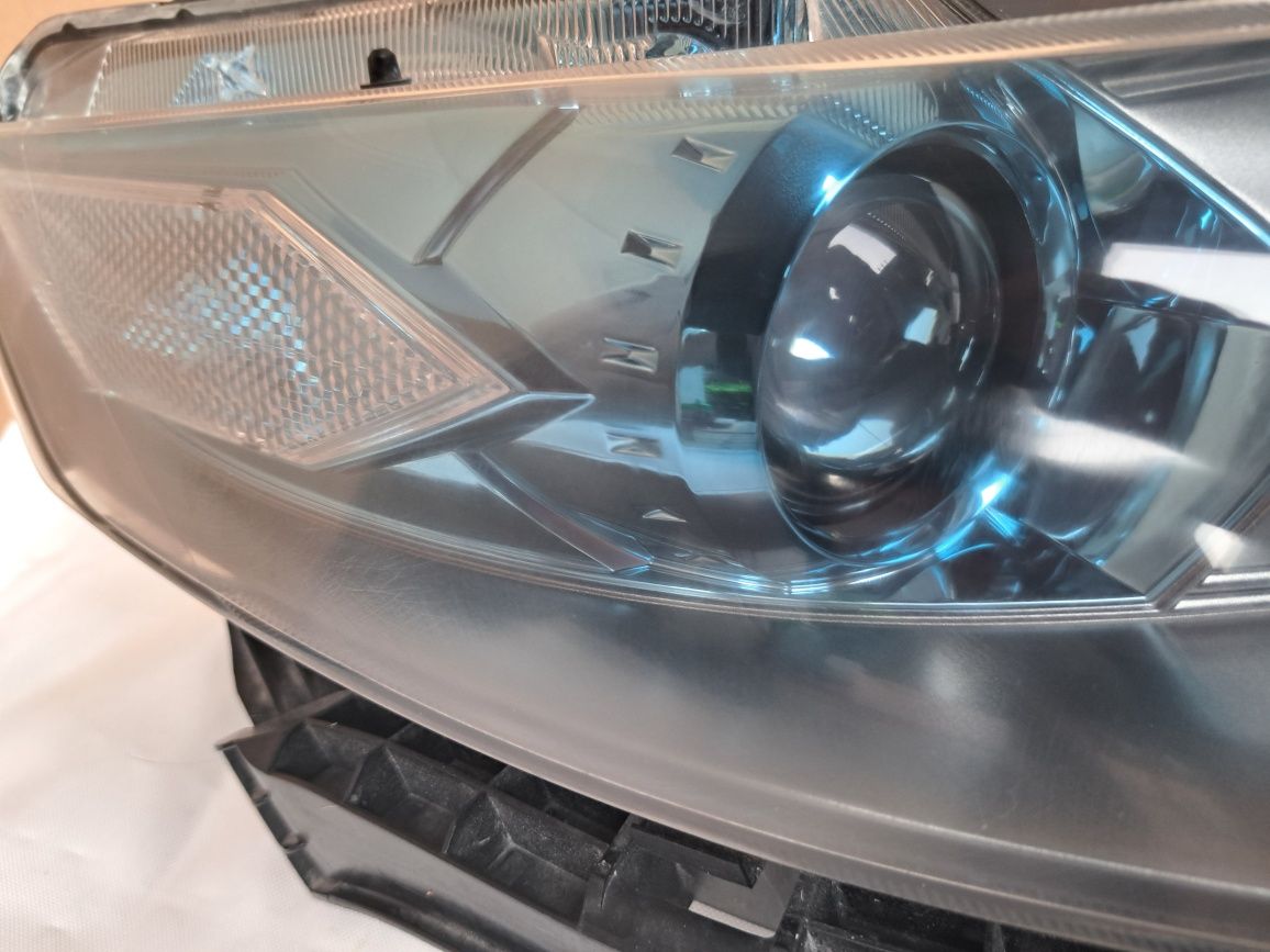 Lampy  Przednie Honda Insight Xenon 2009 r
