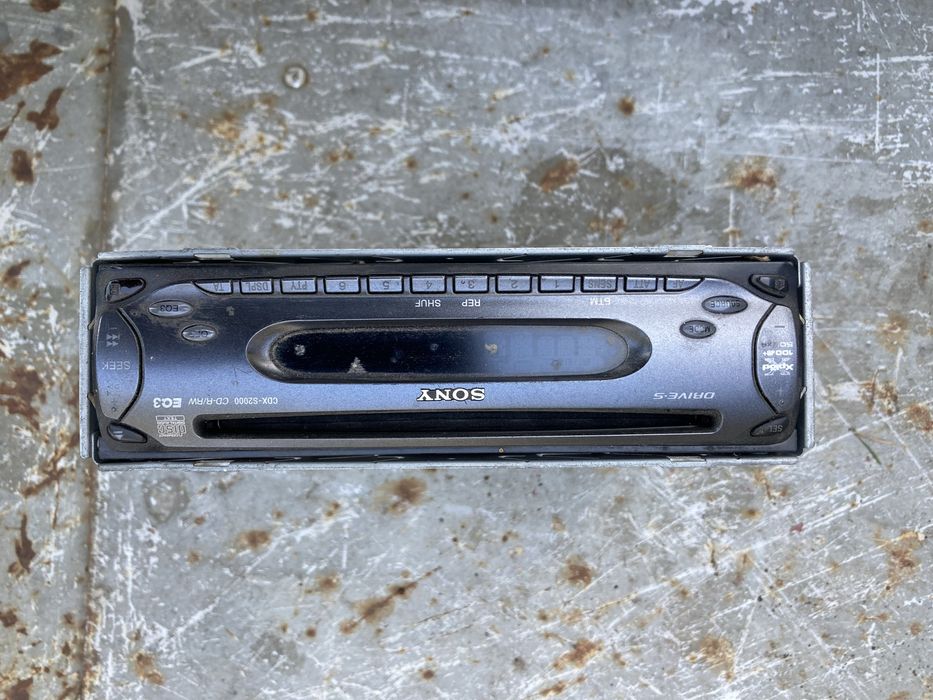 Radio Sony CDX-S2000