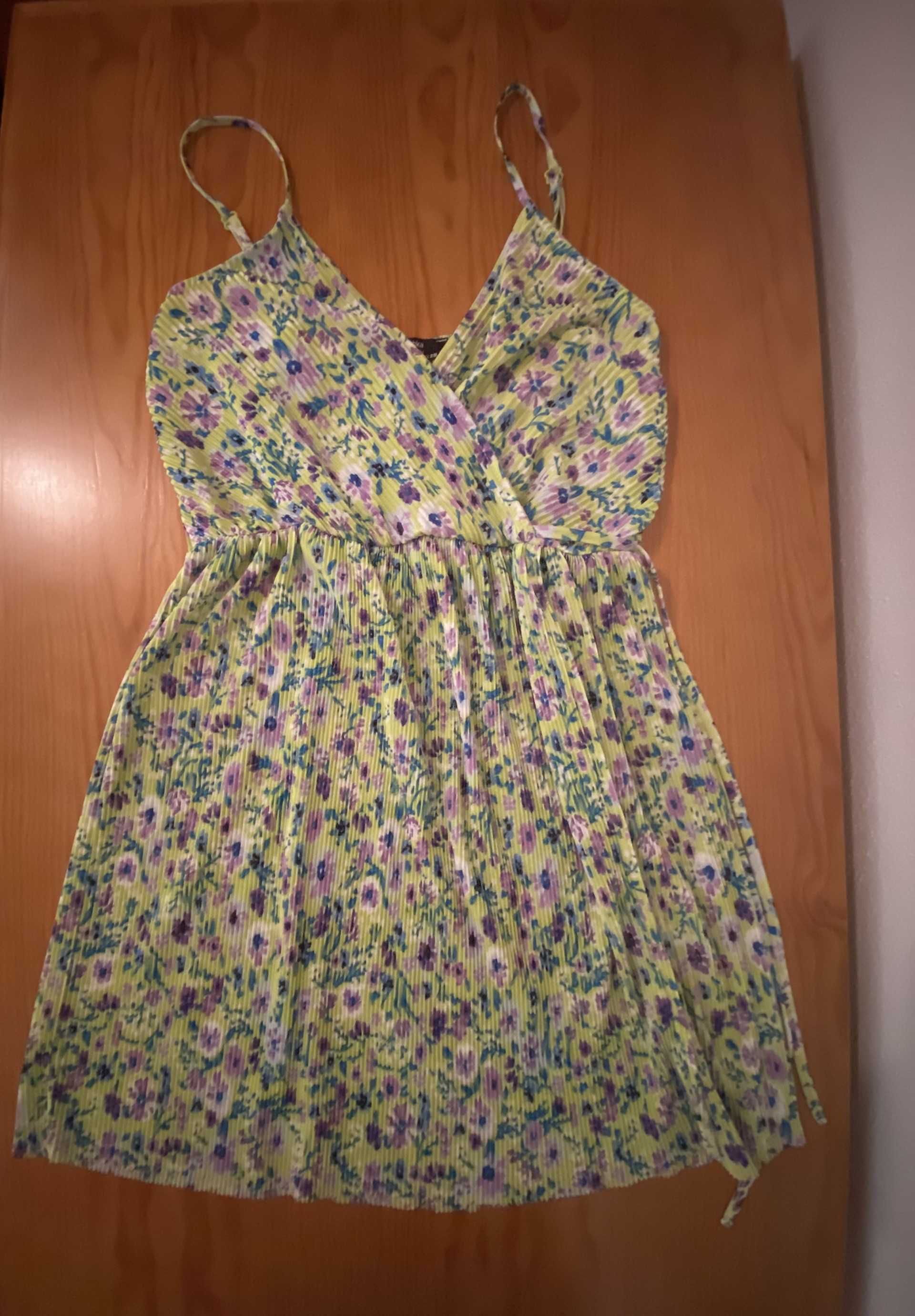 Vestido  Bershka verde