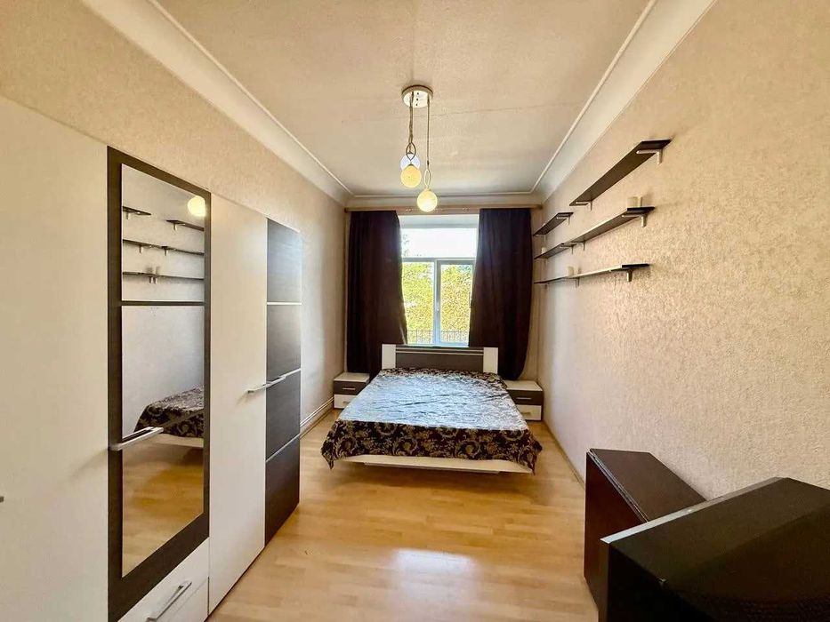 Продам 2к квартиру. Инд.газ. отопление, ремонт, пр. Яворницкого/Центр.