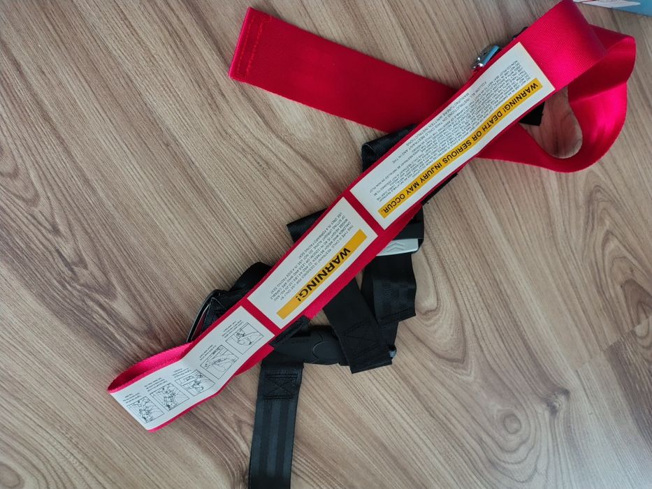 Pasy bezpieczeństwa do samolotu dla dzieci