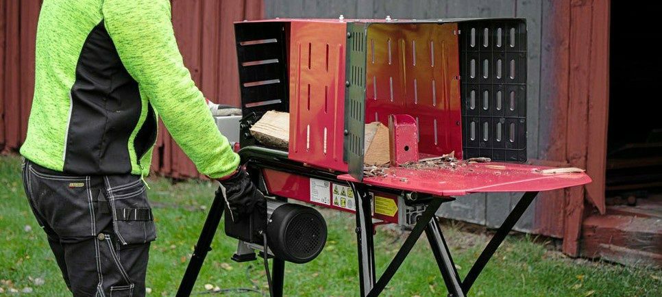 Wynajem Łuparka do drewna 7 ton nacisku zmieści sie do samochodu 230v
