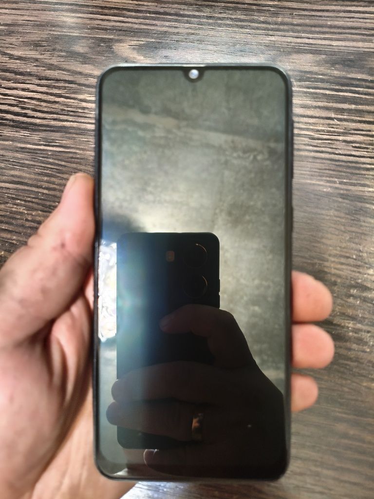 Продам Samsung Galaxy M21 4/64GB NFC 6000 mAh