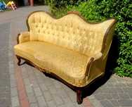 Sofa w stylu Ludwika – mebel z duszą