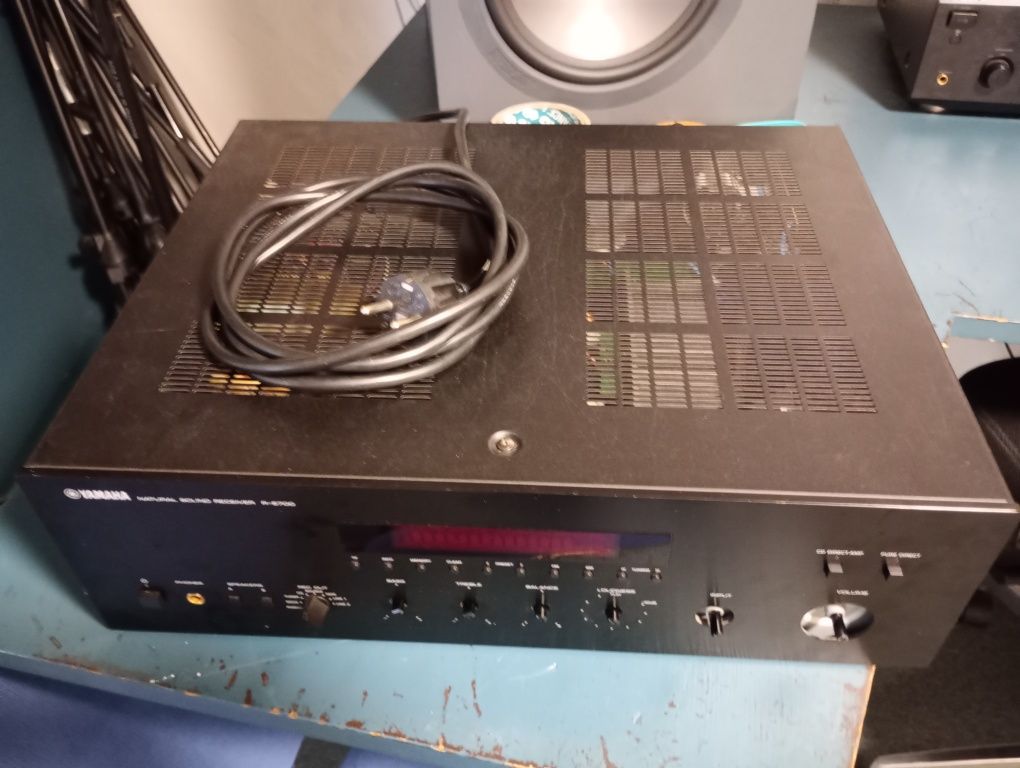 Amplituner stereo Yamaha R-S700