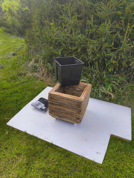 Donice z dębu/ sosny