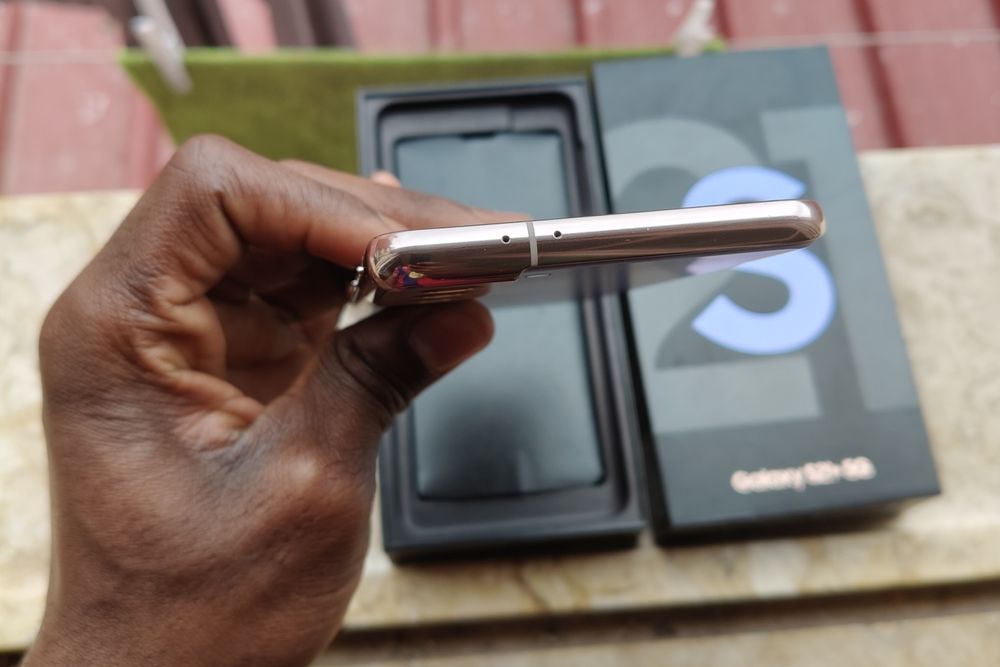 Samsung S21plus estado novo sem marcas de uso 256