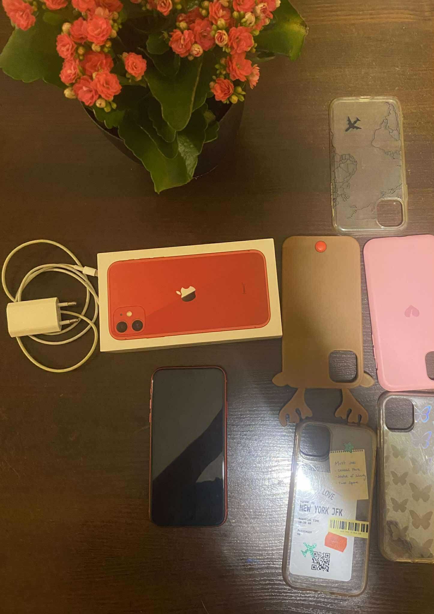 iPhone 11 - Czerwony 64GB Piękny Stan + 5 Etui
