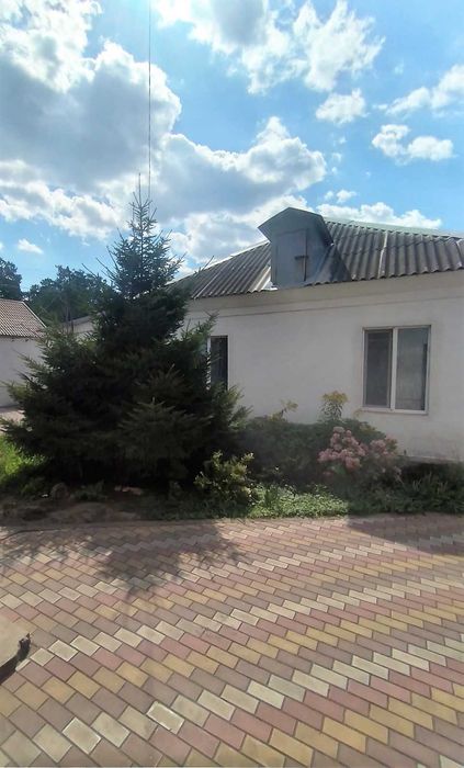 Продам 2 дома на 7 сотках земли на Таирова.