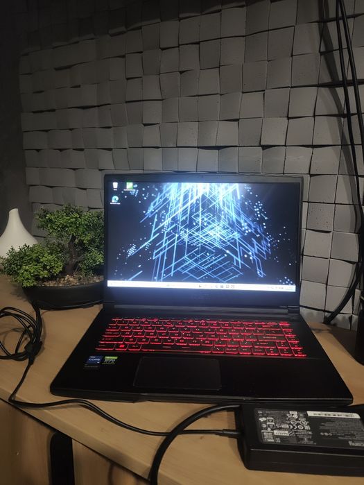 MSI GF63 • RTX 3050 • i5-11400H • 16GB RAM • 144Hz