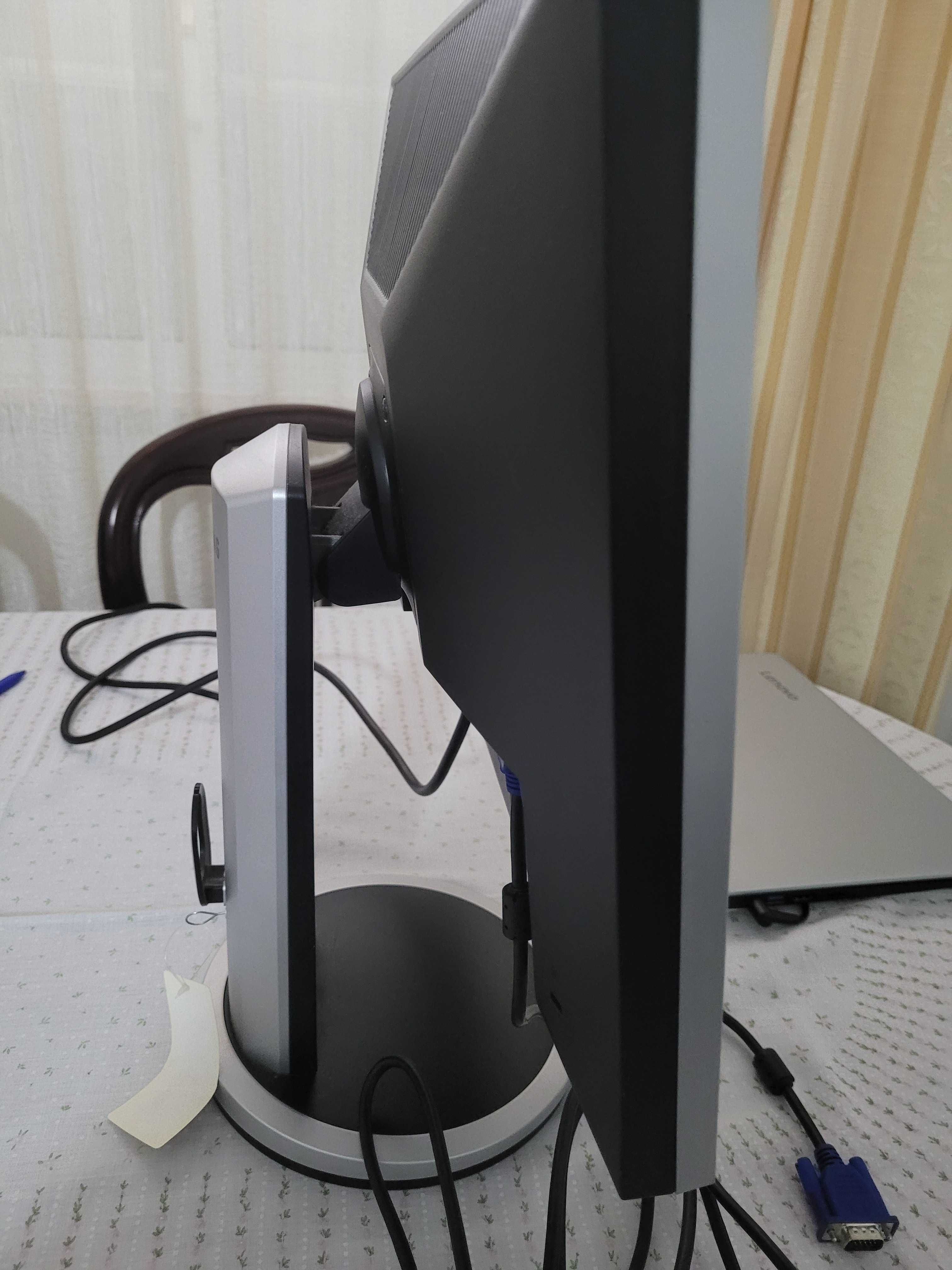 Monitor samsung syncmaster 940b - 19"