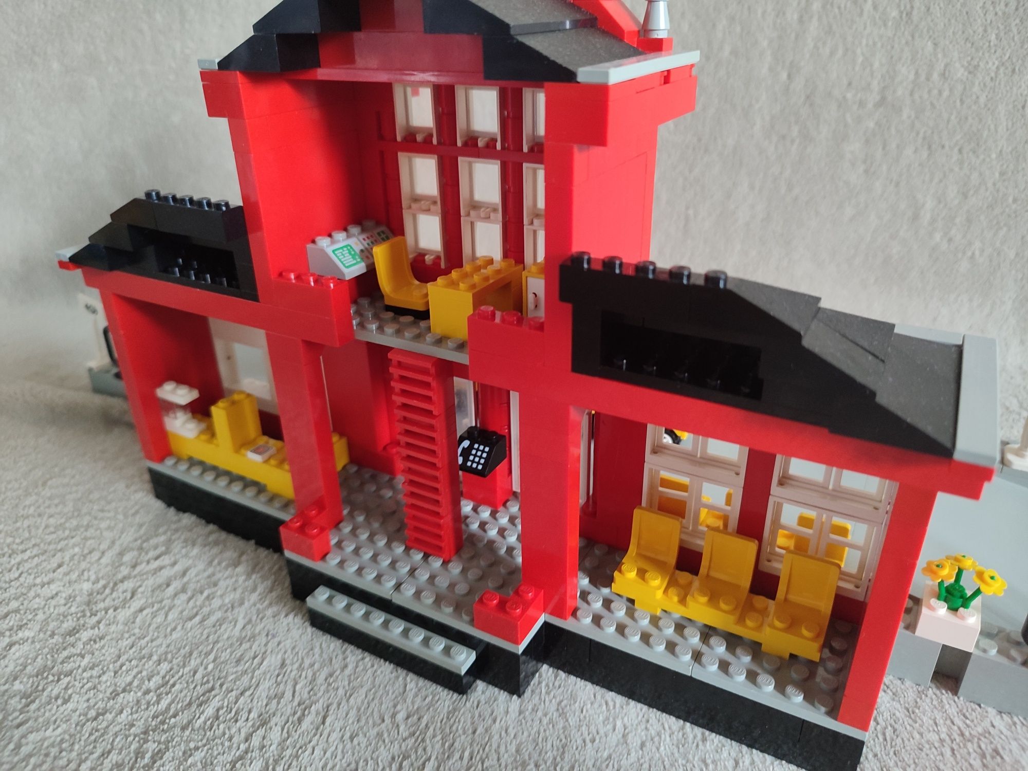 Lego 2150 Train Station . Pociąg 9V.