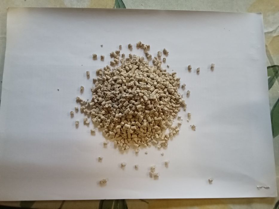 Продам висівку. Комбікорм.січку.макарони. мучку