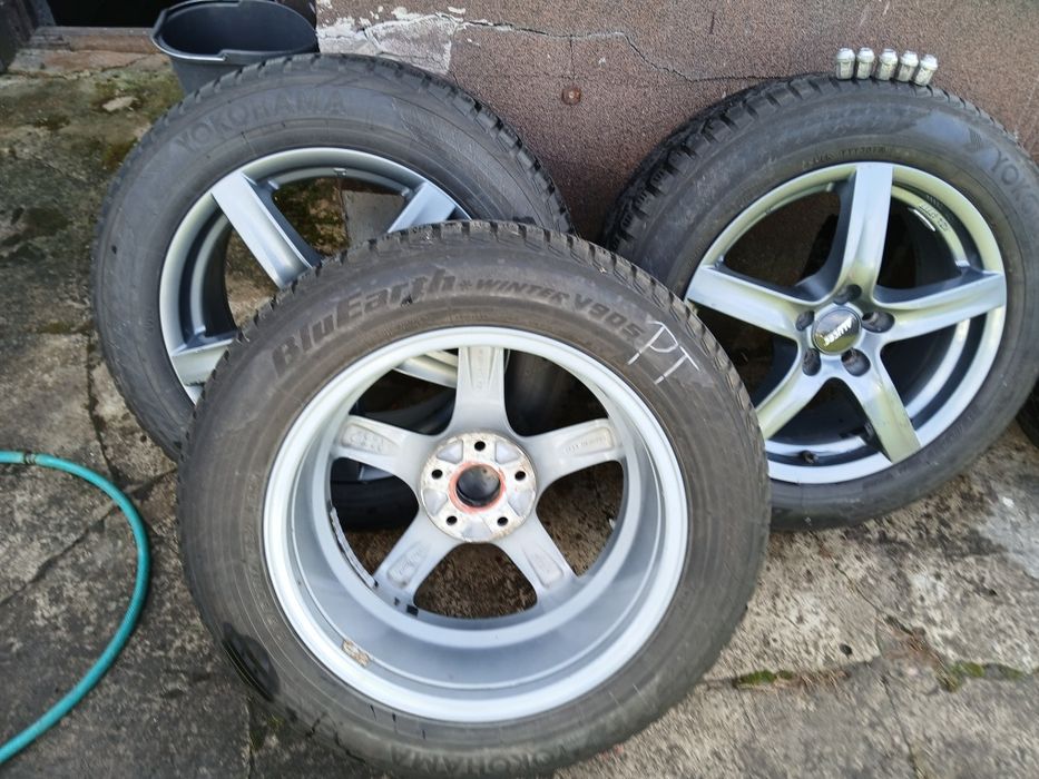 Sprzedam koła komplet 215×60×17 na felgach aluminiowych z 5 otworami