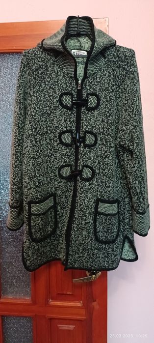 Кофта удлиненная теплая на замке