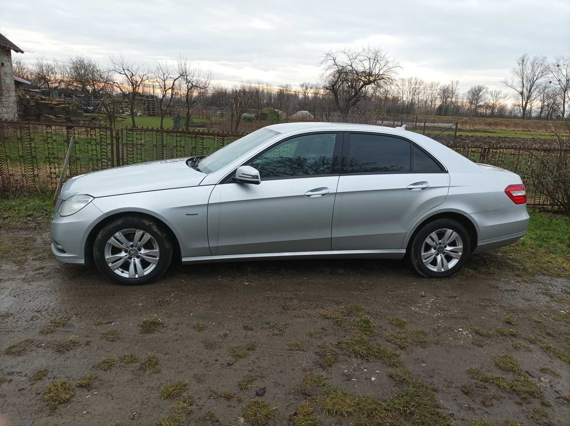 Mercedes w 212 2,2